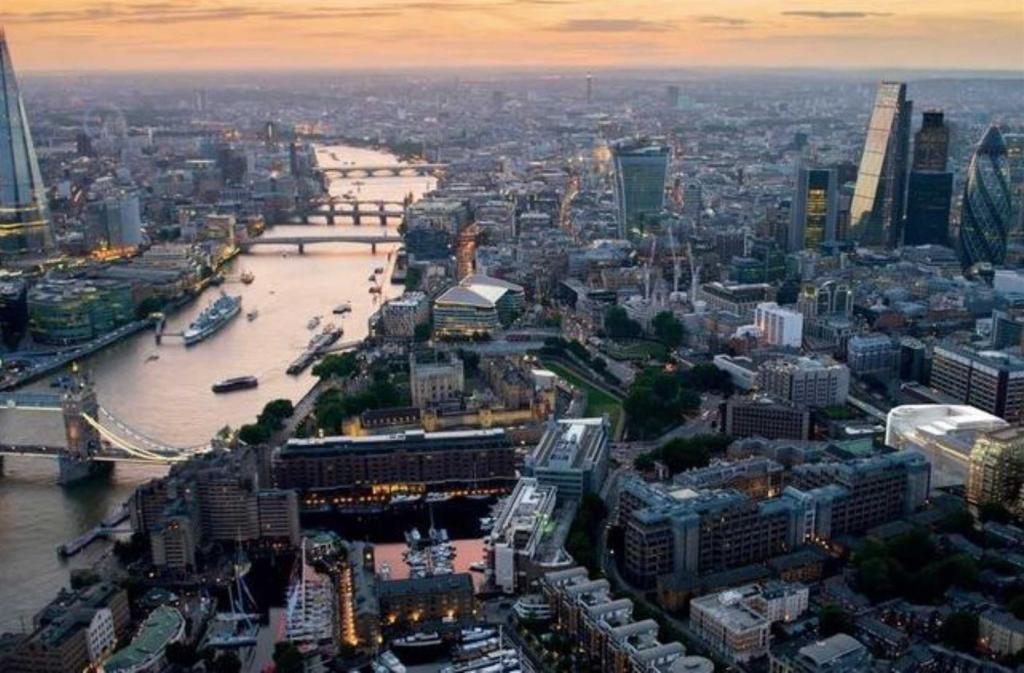 Lavender-place-royal-mint-gardens-tower-bridge-e1