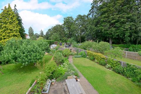 undefined, Busbridge Lane, Godalming GU7