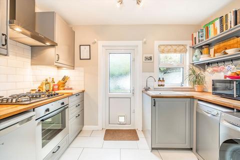2 bedroom flat for sale, Northlands Street, London SE5