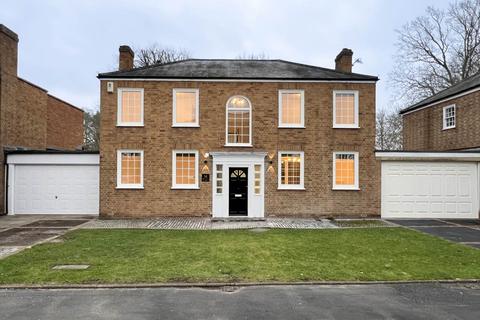 4 bedroom house to rent, The Moat, New Malden