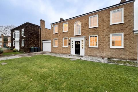 4 bedroom house to rent, The Moat, New Malden