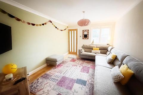 3 bedroom semi-detached house for sale, Limekiln Court, Wallsend