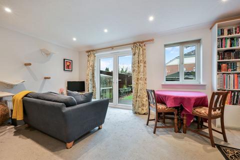 2 bedroom end of terrace house for sale, Crowhurst Mead, Godstone RH9