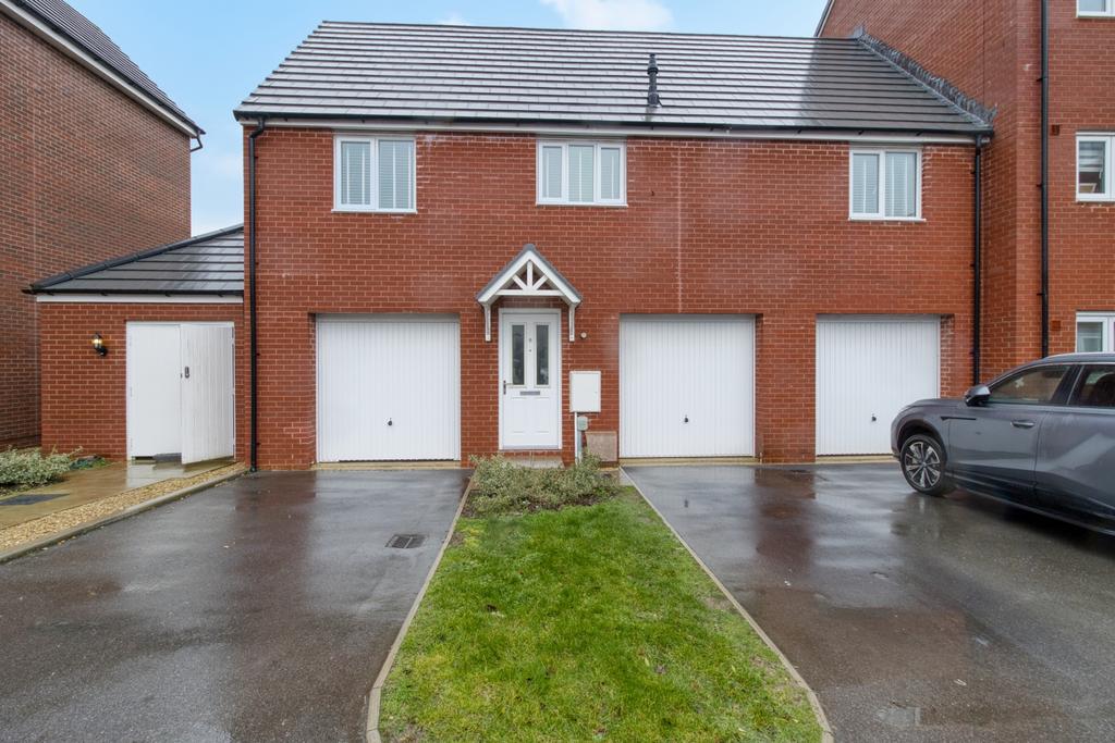 Front of Property - Ewe Move Swindon South