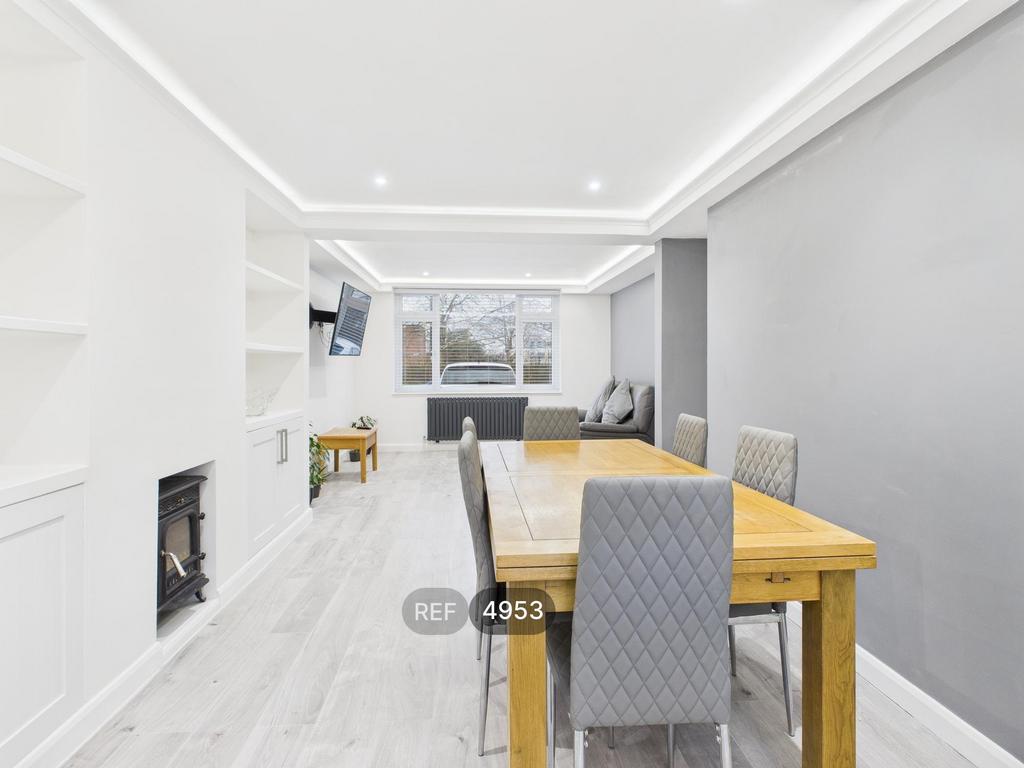 Living/Dining room