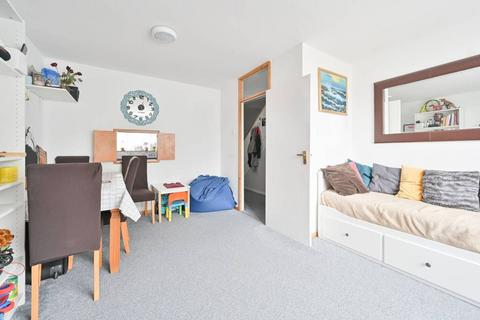 undefined, Moat Close, Bushey, WD23