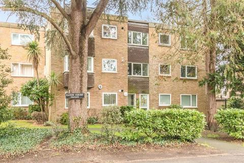 2 bedroom flat to rent, Kemnal Road, Chislehurst BR7
