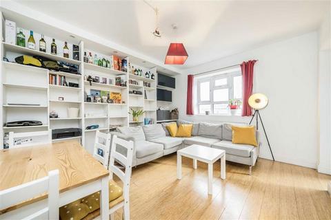 4 bedroom flat for sale, Gray Street, London SE1