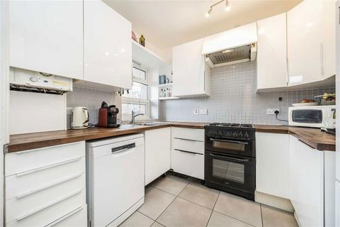 4 bedroom flat for sale, Gray Street, London SE1
