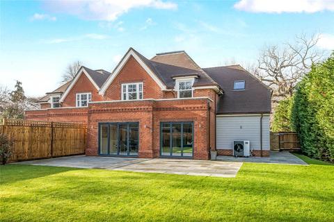 5 bedroom detached house for sale, Bennett Way, West Clandon, Surrey, GU4