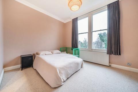 2 bedroom flat for sale, Hillmarton Road, London N7