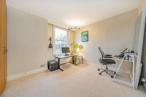 2 bedroom flat for sale, Hillmarton Road, London N7