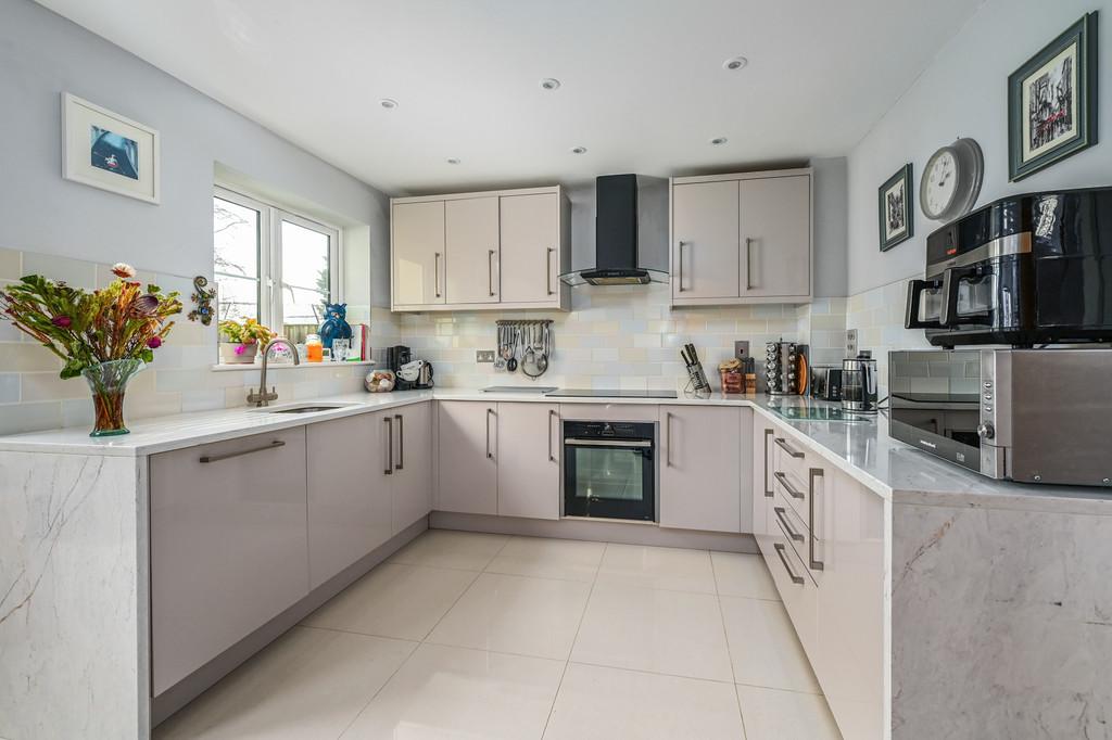88a Blackthorn Crescent (12) - Copy - Copy