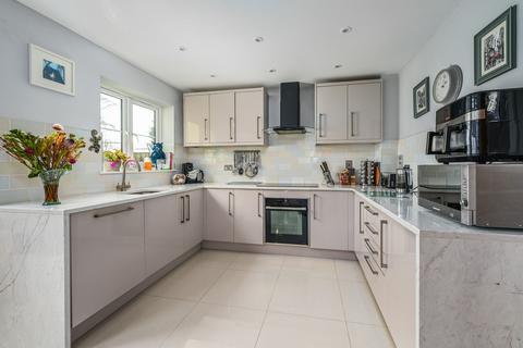 undefined, Blackthorn Crescent, Farnborough GU14