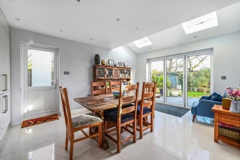undefined, Blackthorn Crescent, Farnborough GU14