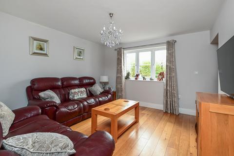 undefined, Blackthorn Crescent, Farnborough GU14