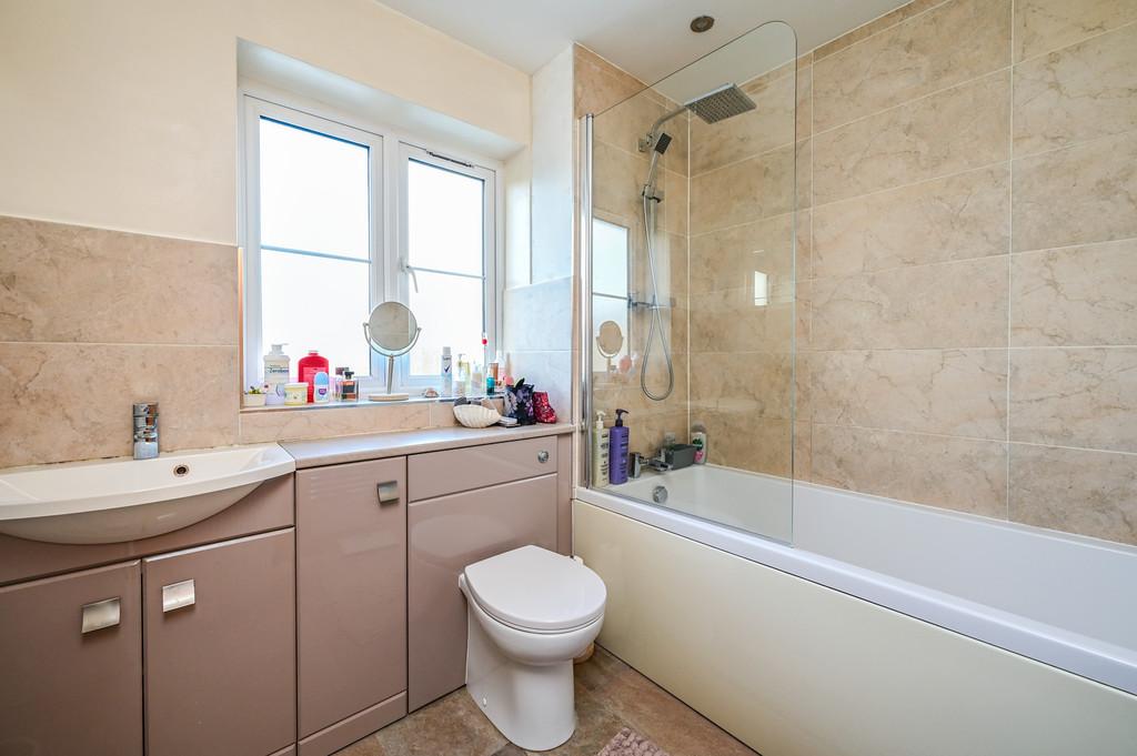 88a Blackthorn Crescent (9) - Copy