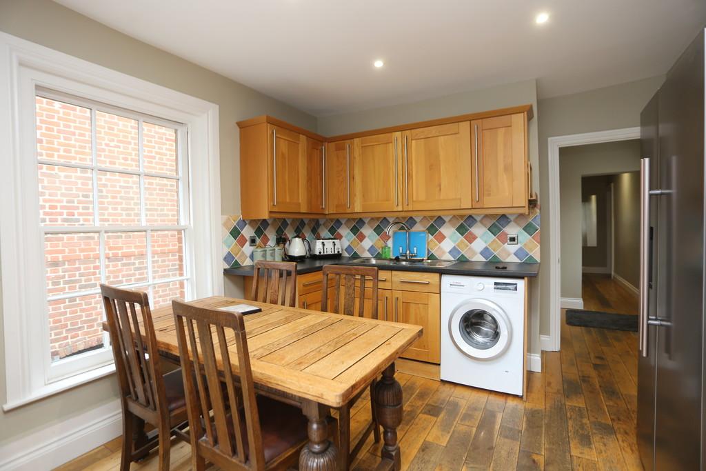Kitchen b