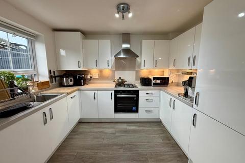 3 bedroom semi-detached house for sale, Phoenix Close, Mansfield, Nottinghamshire