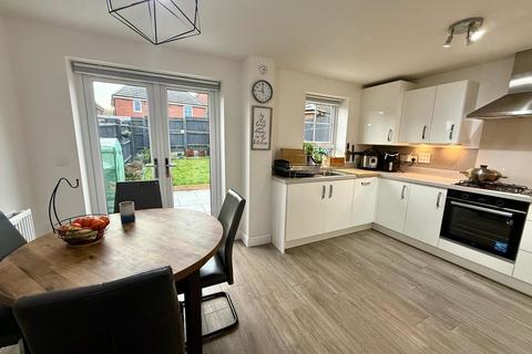3 bedroom semi-detached house for sale, Phoenix Close, Mansfield, Nottinghamshire