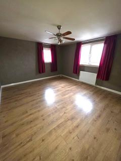 3 bedroom flat for sale, 26/8 Murrayburn Park, Edinburgh, EH14
