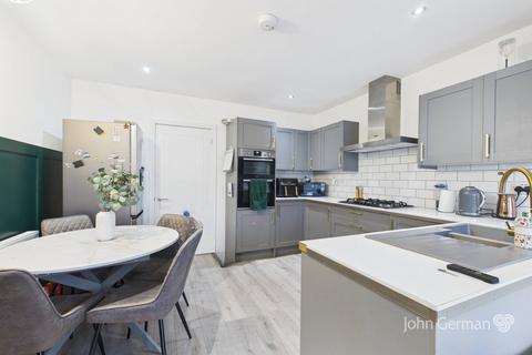 undefined, Lansdowne Road, Branston