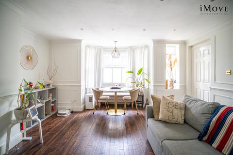 2 bedroom flat for sale, Church Road, London SE19