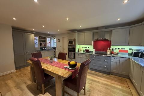 5 bedroom detached house for sale, Parkland Avenue, Carlisle