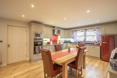 5 bedroom detached house for sale, Parkland Avenue, Carlisle