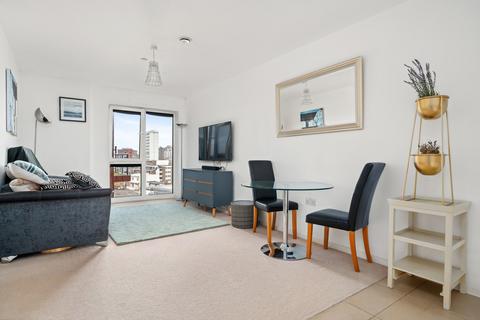 1 bedroom apartment to rent, Flotilla House, Battersea Reach