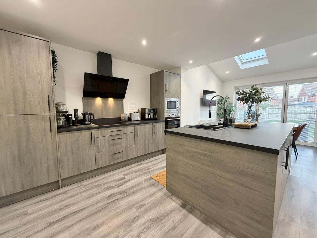 Family Dining Kitchen