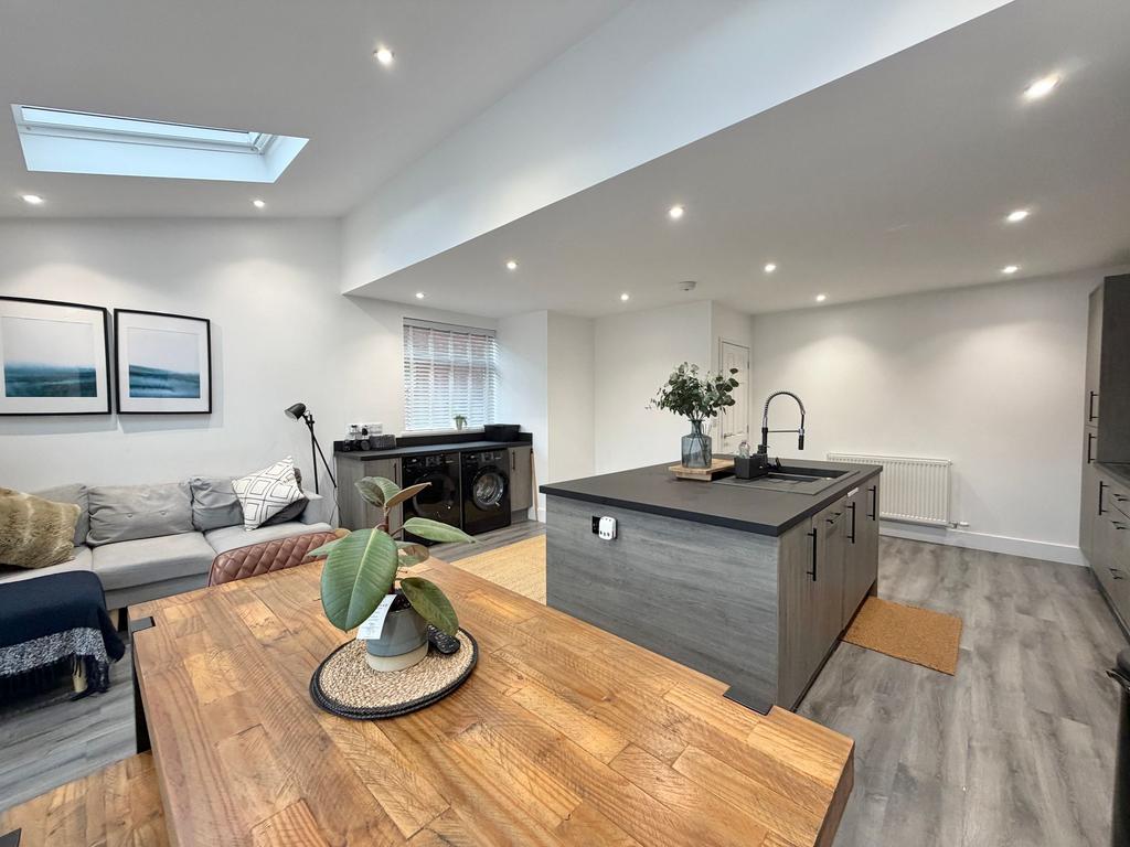 Family Dining Kitchen