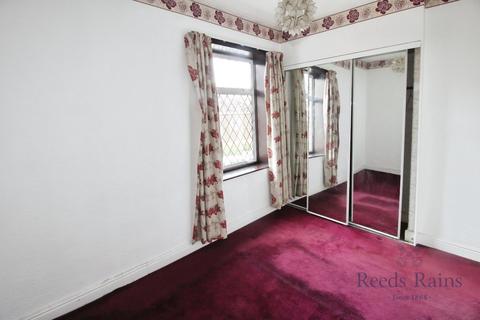 2 bedroom end of terrace house for sale, Pawson Street, Wakefield WF3