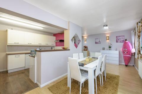 Sellwood Drive, High Barnet, Barnet, EN5