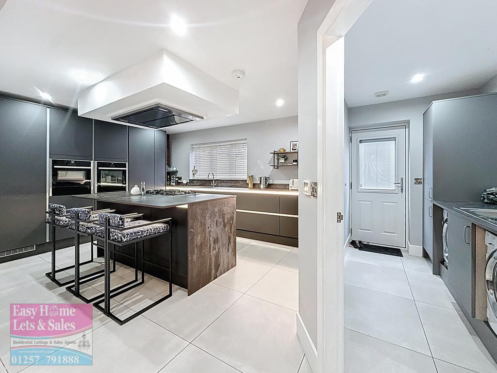 Kitchen/Utility