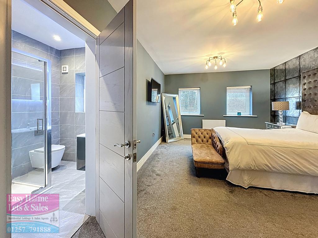 Master Suite/En-Suite