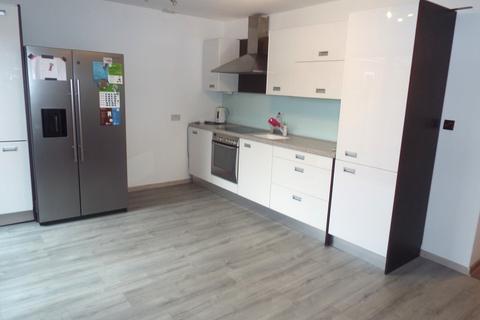 undefined, 13 Etherington Road