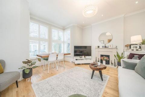 2 bedroom flat for sale, Westwick Gardens, London W14