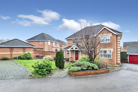 4 bedroom detached house for sale, Rose Drive, Brackley