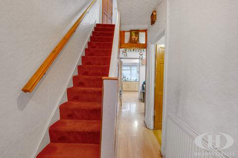 3 bedroom terraced house for sale, Trinity Road, Southall