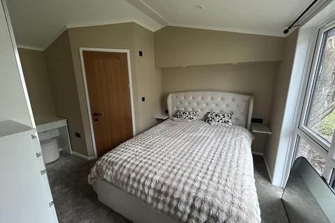 2 bedroom mobile home for sale, Sewardstone Road, London