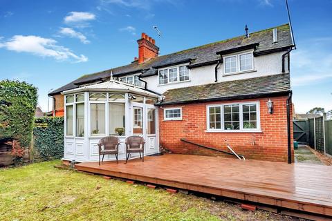 4 bedroom semi-detached house for sale, High Road, North Weald