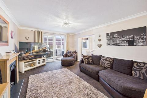 2 bedroom semi-detached house for sale, Rosewood Close, Bridlington