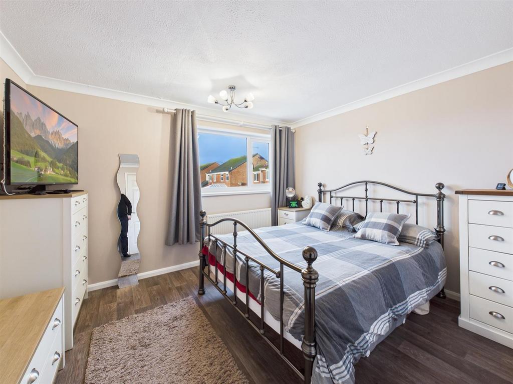 Bedroom:
