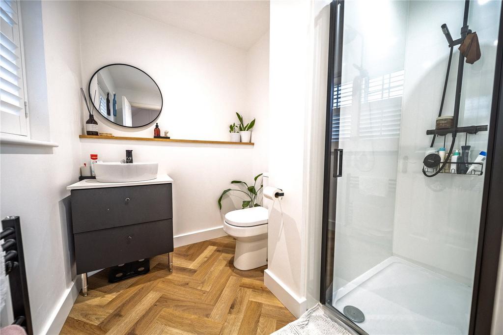 Ensuite