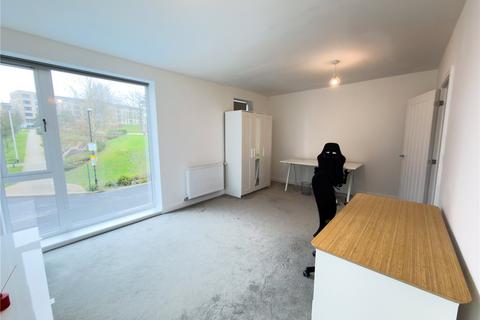 5 bedroom detached house to rent, Henry Darlot Drive, London, NW7