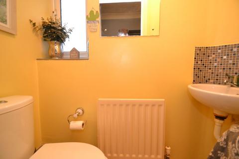 undefined, Thackley, Thackley BD10
