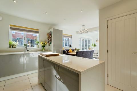 3 bedroom detached house for sale, Greys View, Leicester, LE7