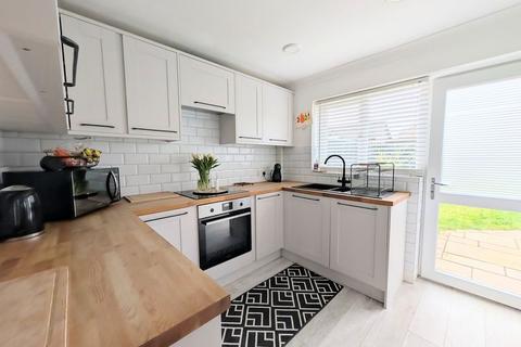 3 bedroom detached house for sale, HARVEST CRESCENT, WALTHAM