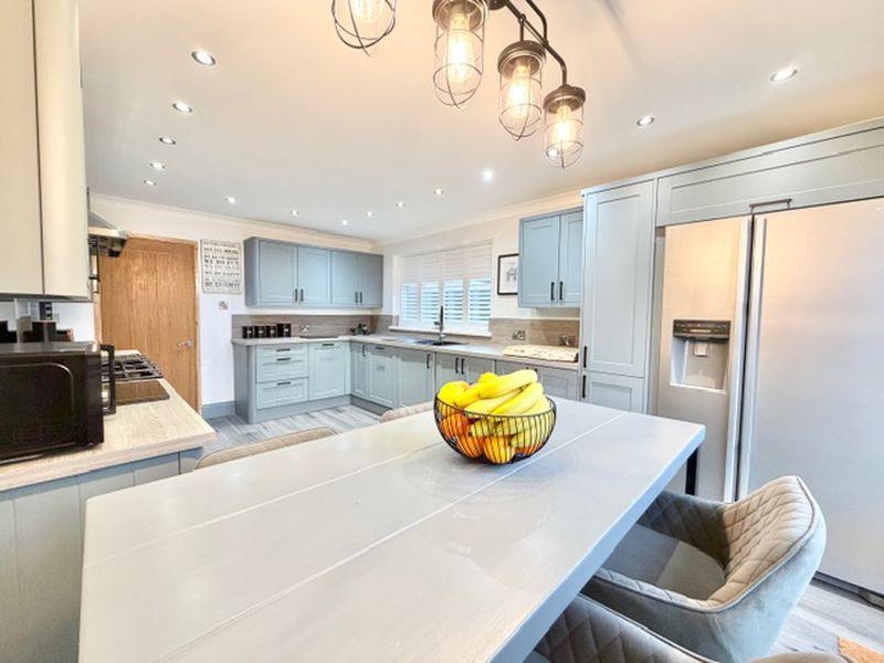 Dining area to...